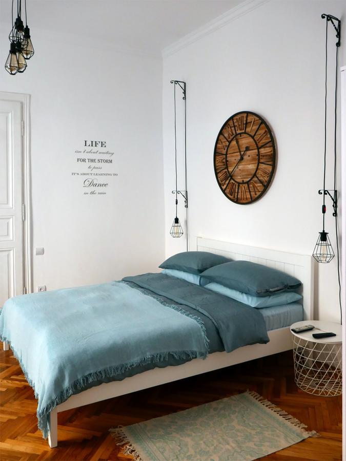 Romantic Apartment On Rynok Square With Air-Conditioning Leopoli Esterno foto